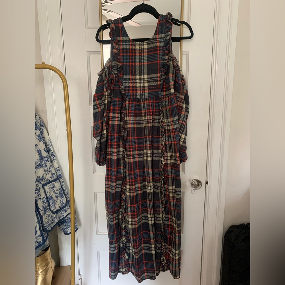 Plaid maxi dress, cold shoulder, new